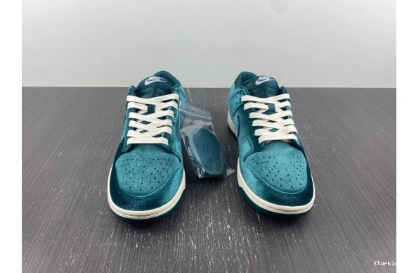 Velvet Nike DZ5224-300 Dunk Green Low 1021